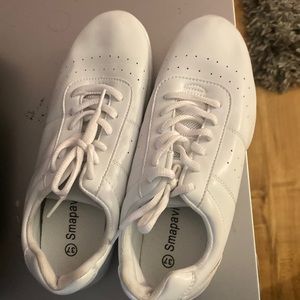 Cheer shoes, size 37 (6)
